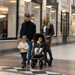 Dubatti One E6 Kinderwagen Dark Brown / Walnut Brown | Dubatti by Römer Autostoeltje Babysafe Pro | Vario Base 5Z