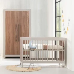 Europe Baby Vittoria Babybed - Cashmere / Walnut - 60 x 120 cm