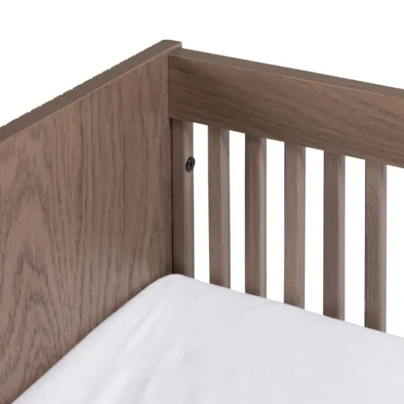 Kidsmill Levi Babykamer Incl. Rechte Potenset Walnoot | Ledikant 60 x 120 cm + Commode