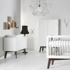 Kidsmill Sixties Babybed Wit Mat / Walnoot 60 x 120 cm