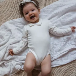 Klein Baby Romper Met Kraag - Lange Mouw - Off White
