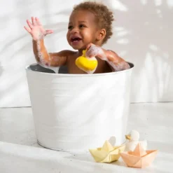Oli & Carol Monochrome Badeendje Yellow